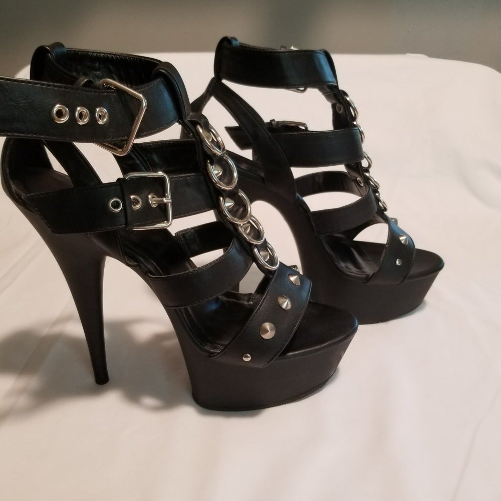 6" Platform Heels - Black